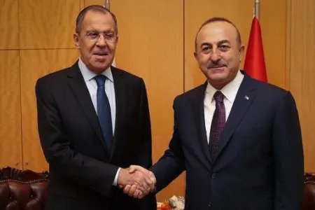 Çavuşoğlu və Lavrov arasında telefon danışığı oldu