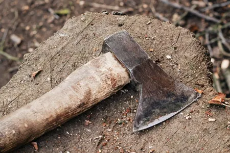 Mingəçevirdə sürücüyə balta ilə xəsarət yetirildi