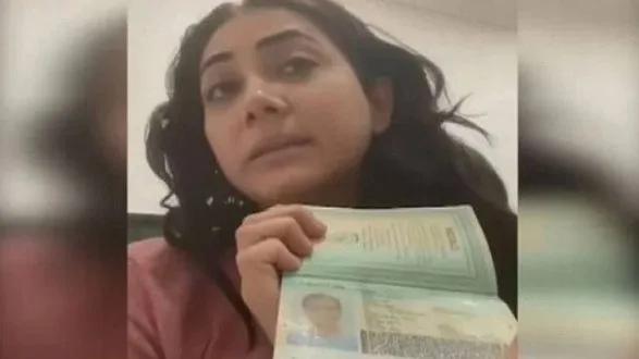 Bakıda qalmaqal: Hindistanlılar pakistanlı aktrisaya təcavüz etdilər - FOTO