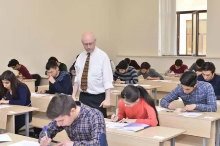 Təhsil müəssisələrində 25 il işləyən şəxslərə - ŞAD XƏBƏR