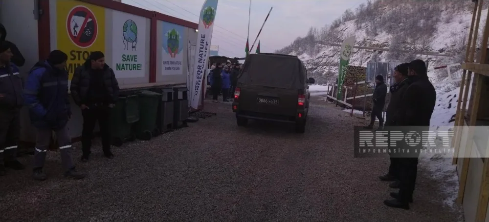 Sülhməramlıların 23 avtomobili Laçın yolundan maneəsiz keçib - FOTO