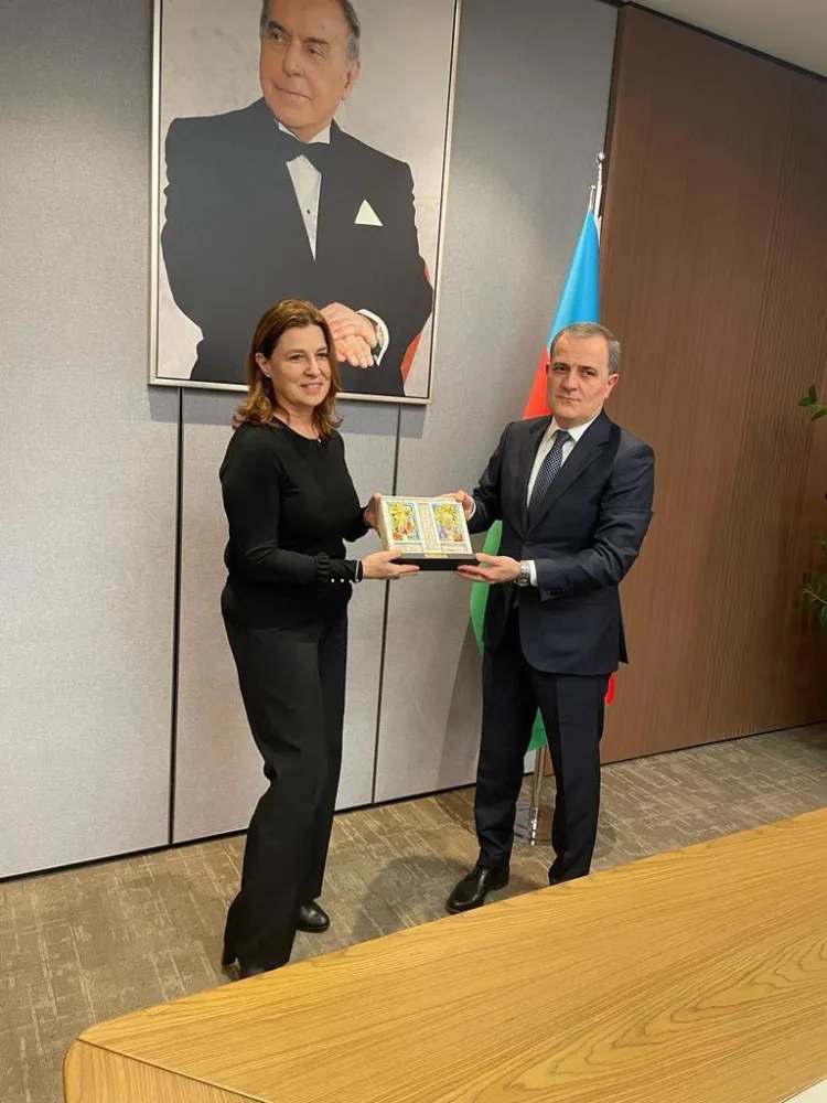 Ceyhun Bayramov İsrail XİN-in siyasi direktoru ilə görüşüb