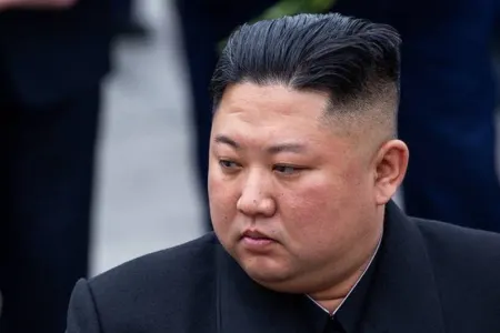 Kim Çen depressiyaya düşüb, daim içir