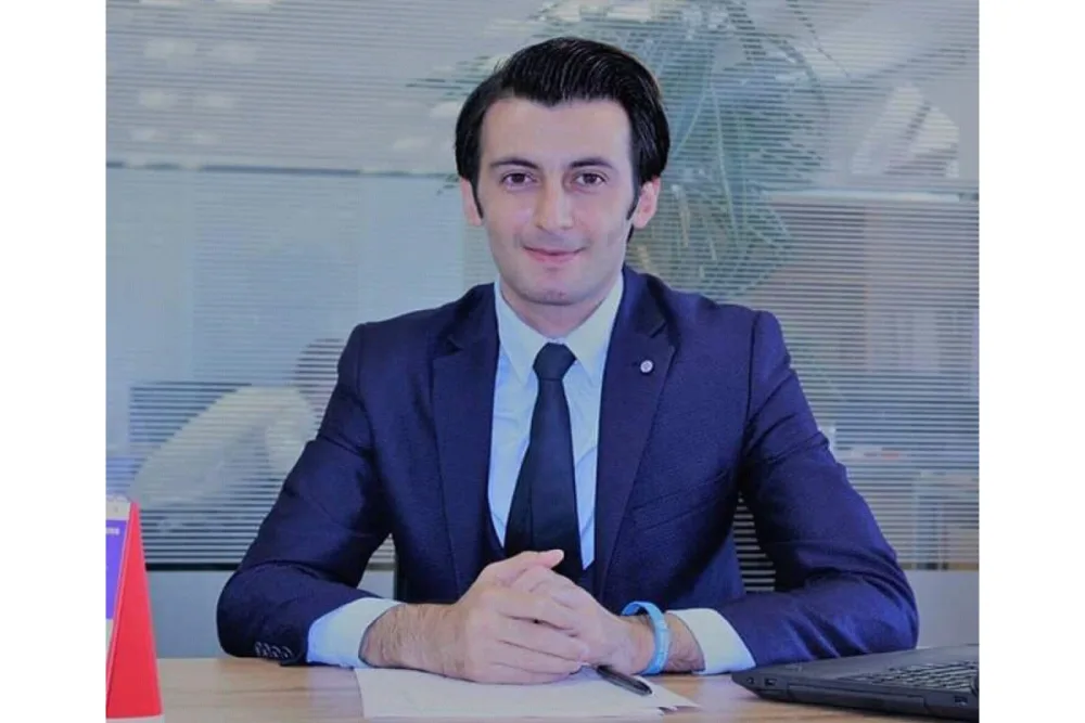 Tanınmış şəxs YARIM MİLYONLUQ MƏNİMSƏMƏYƏ GÖRƏ - HƏBS OLUNDU - FOTO