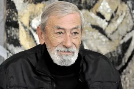 Kikabidzenin tabutuna Ukrayna bayrağı sərildi - FOTO