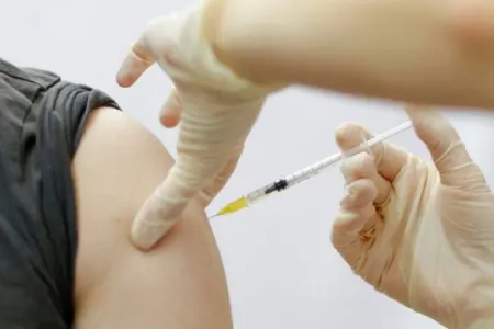 "Koronavirus peyvəndləri qriplərə qarşı effektiv deyil" - Səhiyyə naziri