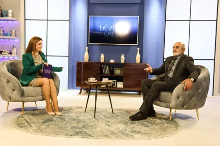 "Hansı qadın düşünsə ki, o, kişidən ağıllıdır böyük səhv edər... "