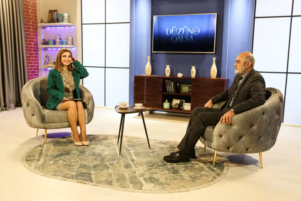 "Hansı qadın düşünsə ki, o, kişidən ağıllıdır böyük səhv edər... "