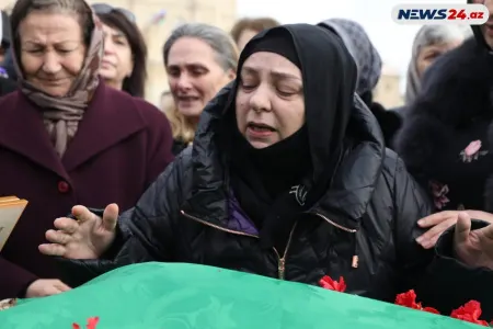 "Toppuş bacı"ın bacısının FƏRYADI - HƏR KƏSİ KÖVRƏLTDİ