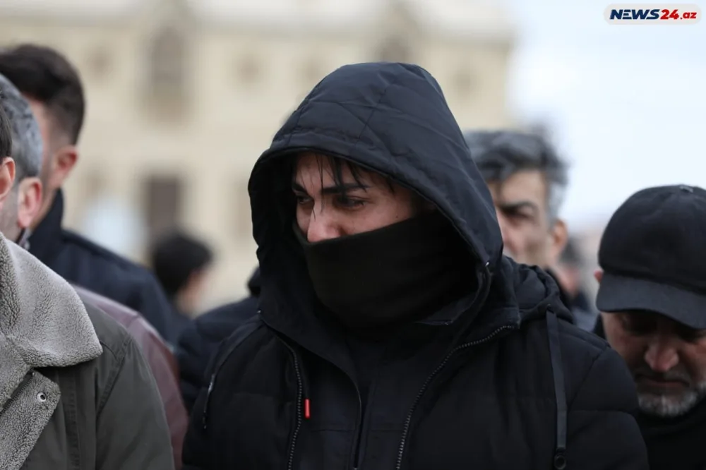 "Toppuş bacı"nın dəfn mərasimindən - FOTOREPORTAJ