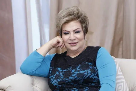 Afaq Bəşirqızı jurnalistlərə QƏZƏBLƏNDİ: - "O çörək sizə zəhər olsun"