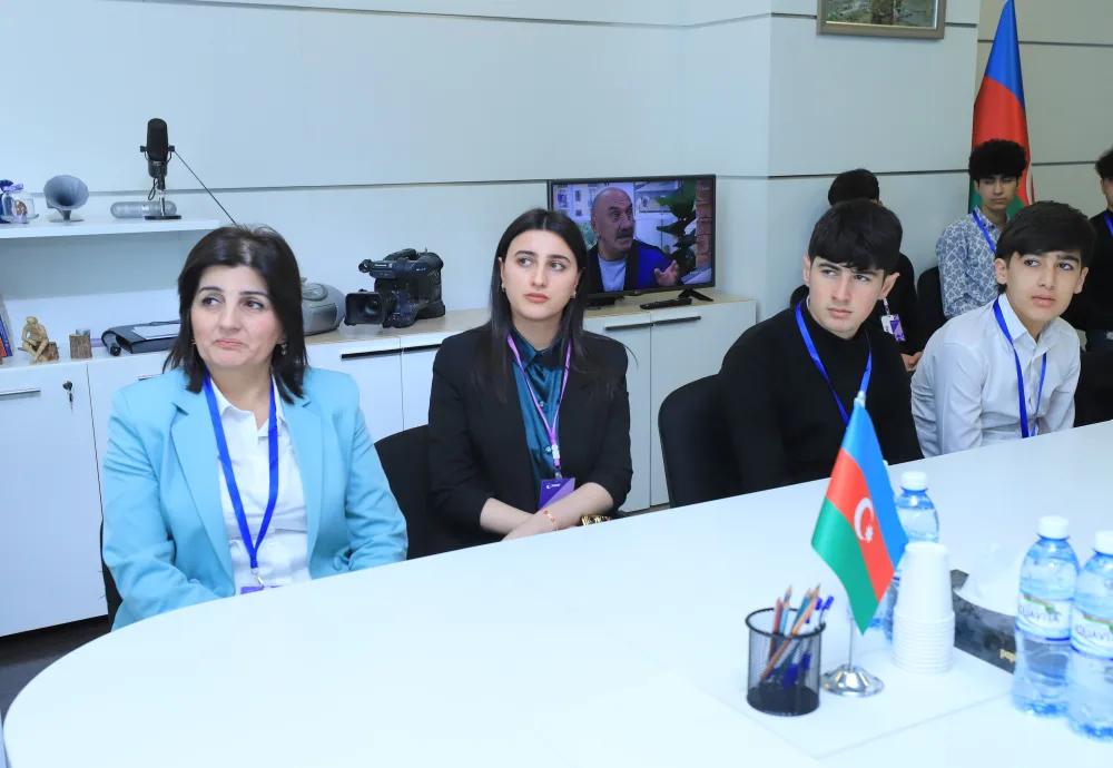 Bakı Dövlət Peşə Məktəbinin tələbələri Xəzər Media Mərkəzində - Video/Foto