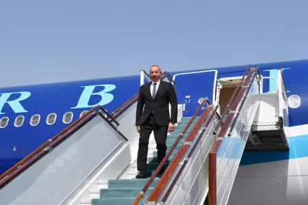 İlham Əliyev Macarıstana getdi
