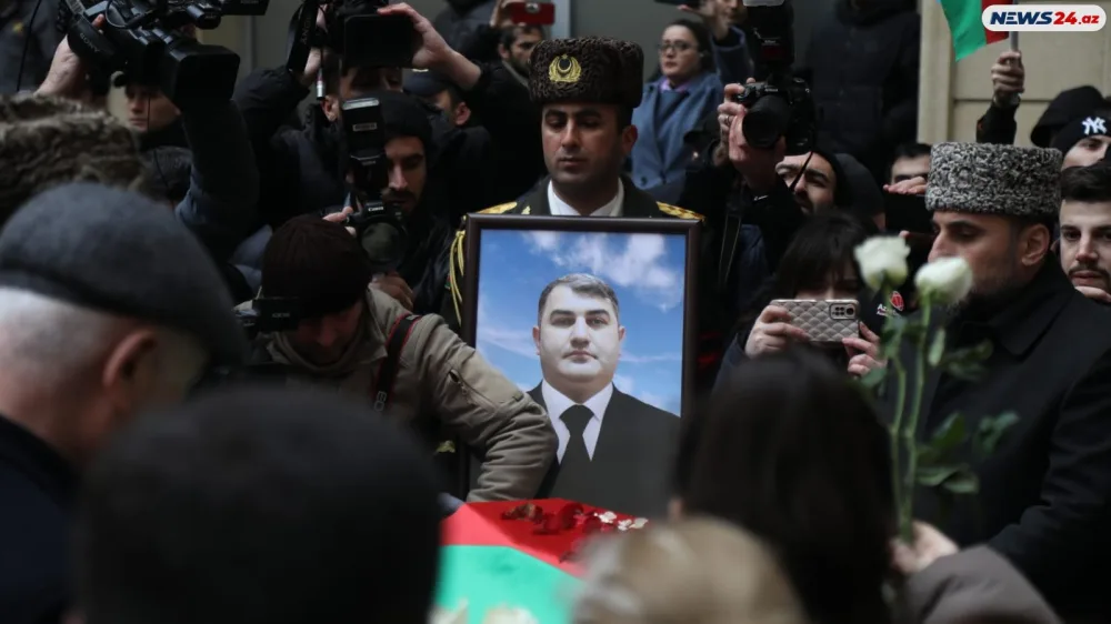 Şəhidimizin vida mərasimində rəsmilər iştirak edir - FOTOLAR