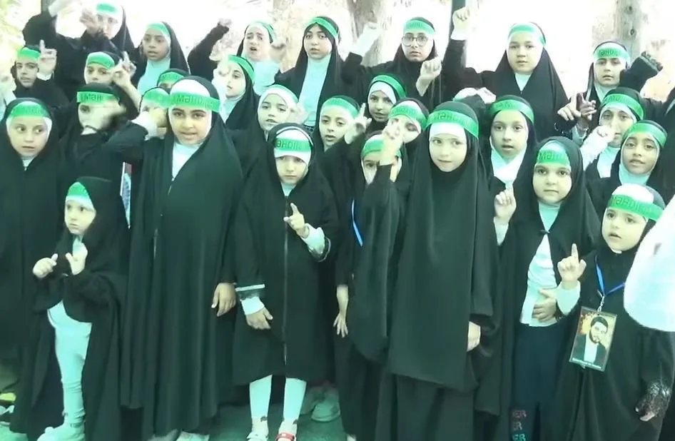 İranın casus şəbəkəsinə qarşı daha bir əməliyyat, 39 nəfər tutuldu - FOTOLAR