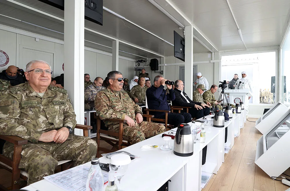 Zakir Həsənov Hulusi Akarla təlimləri izlədi - FOTOLAR