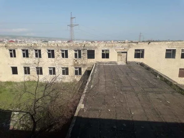 Şəhidin adını daşıyan məktəb qəzalı vəziyyətdədir - FOTOLAR