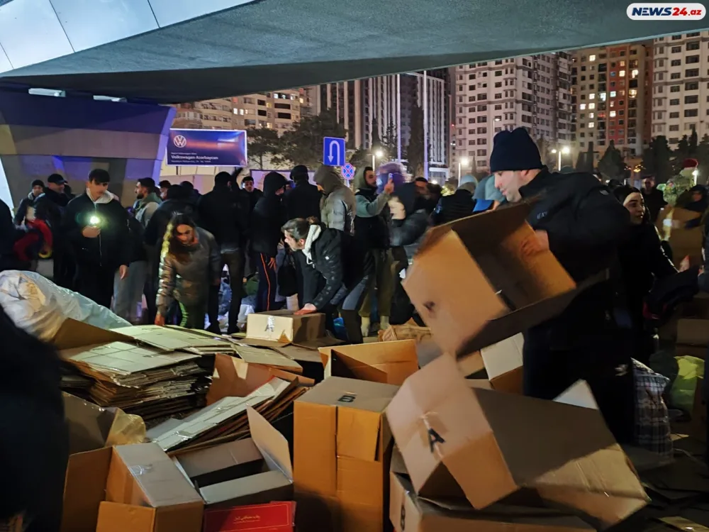 Azərbaycan oyaqdır, Türkiyəyə dayaqdır - Gecə boyu davam edən yardım toplanışı- - FOTO/VİDEO