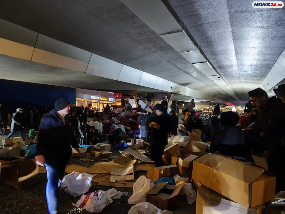 Azərbaycan oyaqdır, Türkiyəyə dayaqdır - Gecə boyu davam edən yardım toplanışı- - FOTO/VİDEO