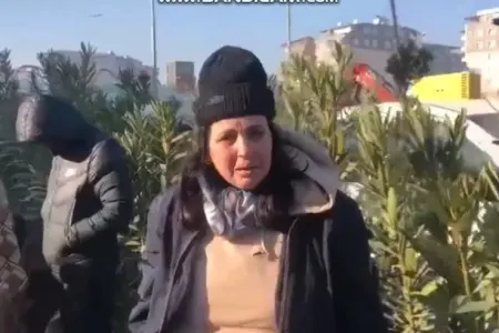 Ananın ÜRƏKDAĞLAYAN FƏRYADI: - “Üç uşağım dörd gündür dağıntılar altındadır" - VİDEO