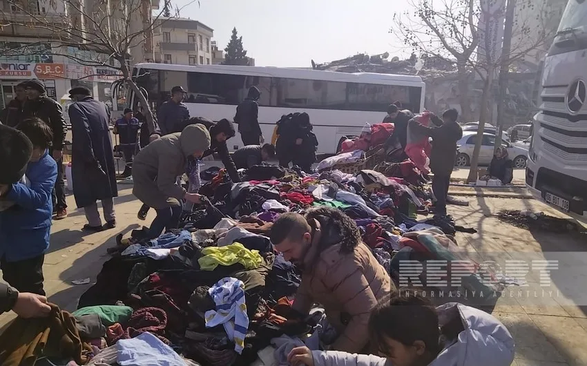 Kahramanmaraşda zərərçəkmişlərə humanitar yardımlar paylanılır