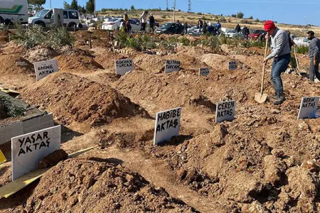 Hatayda kütləvi məzarlıq salındı