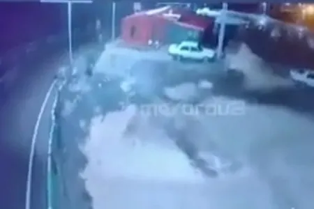 O gecə yer yerindən oynayıb... - Zəlzələnin ən qorxulu videosu