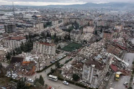 Hatayda zəlzələdə dağılan binanın podratçısı xaricə qaçarkən yaxalandı