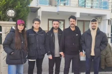 Türkiyədə zəlzələdən sağ çıxan azərbaycanlıya sığınacaq verilib