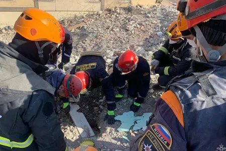 Dağıntılar altından 150 min dollar tapıldı