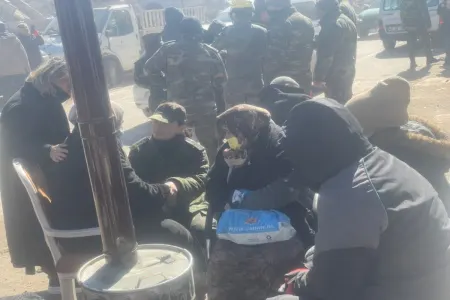 FHN-in psixoloqları Türkiyədə zəlzələdən zərər çəkmiş insanlara fasiləsiz xidmət göstərir