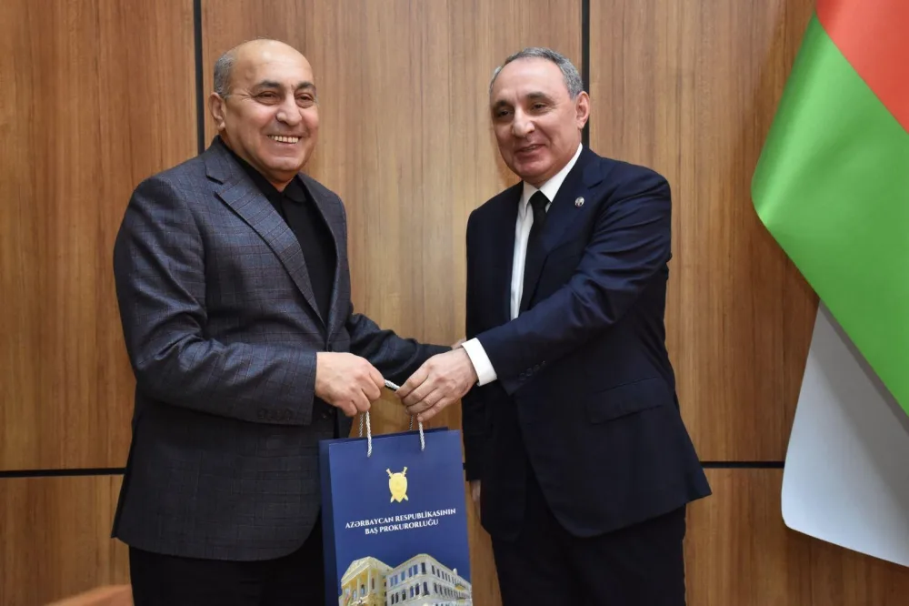 Baş Prokuror “Əqrəb mövsümü”nün heyətini təltif etdi - Fotolar