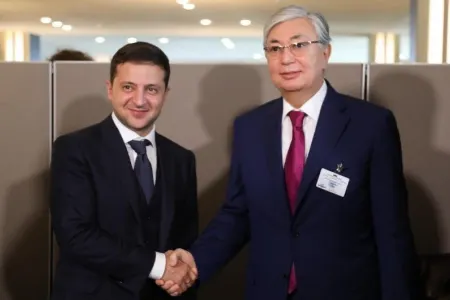 Qazaxıstan və Ukrayna prezidentləri telefonla danışıblar