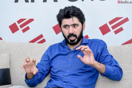 "Qətiyyən düşünmürəm ki, Şahbaz Xuduoğlu yazdıqlarını dərk etmir"