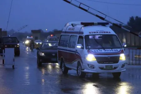 Pakistanda Polis İdarəsinə hücum olub