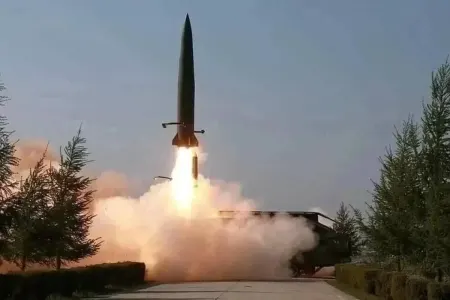 Şimali Koreya şübhəli raket buraxdı