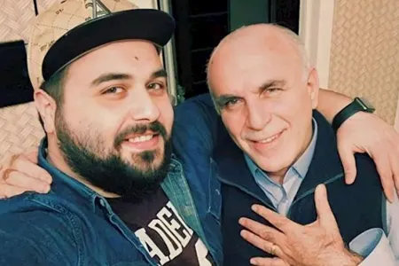 Atasının ölümündən sonra həmin paylaşımları sildi - — FOTO