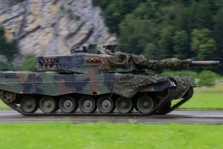 Polşa Ukraynaya “Leopard 2” tankları göndərdi