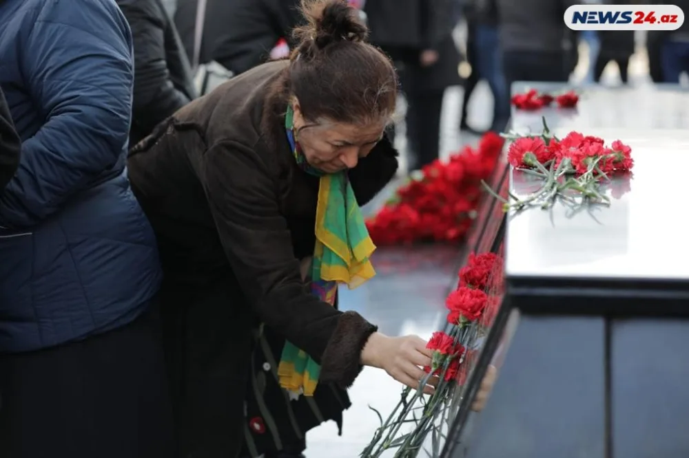 Azərbaycan xalqı Xocalı soyqırımı qurbanlarını anır - REPORTAJ