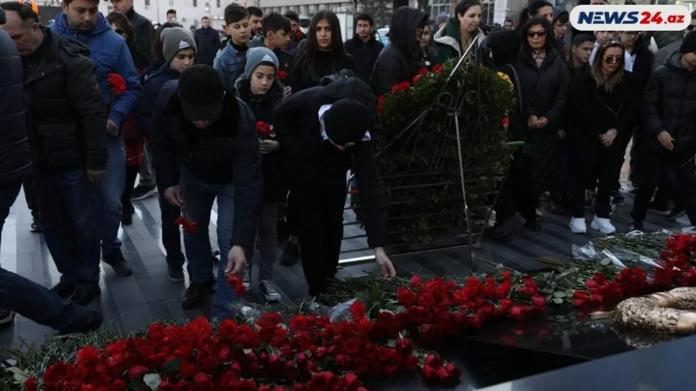 Azərbaycan xalqı Xocalı soyqırımı qurbanlarını anır - REPORTAJ