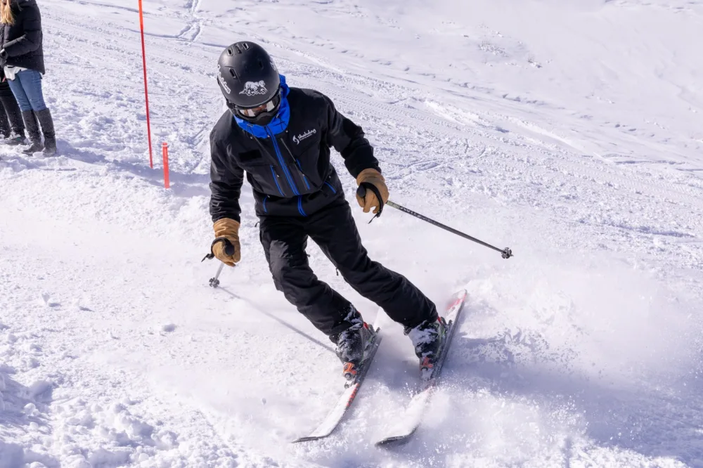 Yaponiyalı peşəkar idmançılar xizəksevərlərə Şahdağda master-klass keçdilər - FOTOLAR