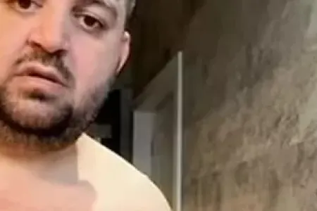Deputat parlamentin iclasına hamamdan qoşuldu - VİDEO