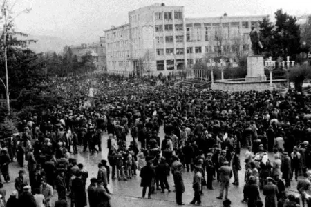 Sumqayıt hadisələri: Ermənilərin təxribatından 35 il ötür