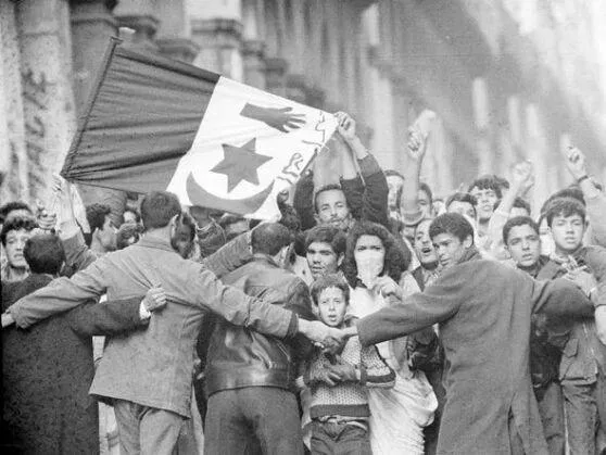 Fransanın işğal etdiyi ölkələrdə törətdiyi ağır cinayətlər...