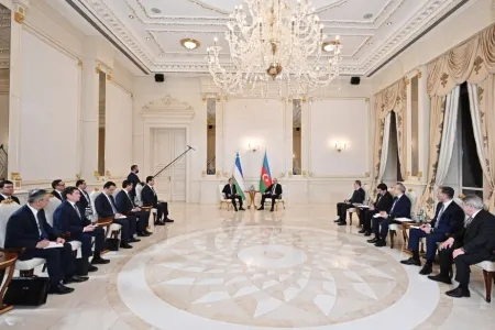 Şavkat Mirziyoyev: SOCAR-la böyük layihə hazırlayırıq