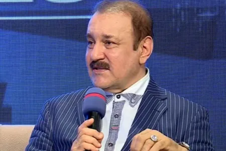 "Dəlləkdən və ofisiantdan qorxuram" - VİDEO