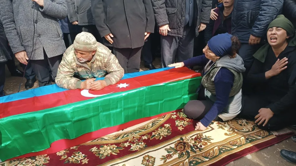 Şəhid Eşqin Hüseynov Tovuzda dəfn edildi - FOTO - YENİLƏNDİ