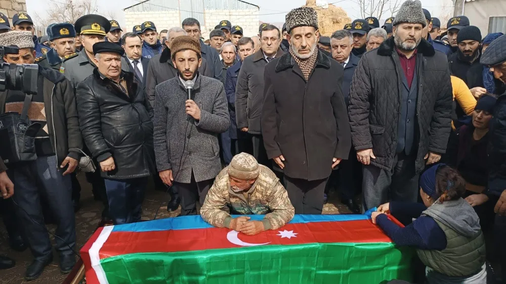 Şəhid Eşqin Hüseynov Tovuzda dəfn edildi - FOTO - YENİLƏNDİ