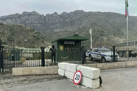"Laçın yolunda mütləq sərhəd və gömrük keçid məntəqələri qurulacaq"