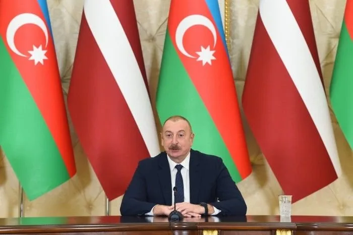 Prezidentlər mətbuata bəyanatlarla çıxış etdilər - FOTO